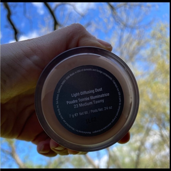 PHYTO-PIGMENTS Light-Diffusing Dust juice beauty 23 medium tawny - Picture 2 of 2